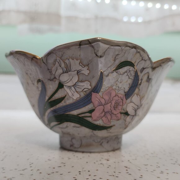Fine China Grey Floral Lotus Bowl - Picture 1 of 8